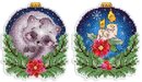 Новогодний шар с енотиком (10*9 см) (пластиковая канва)